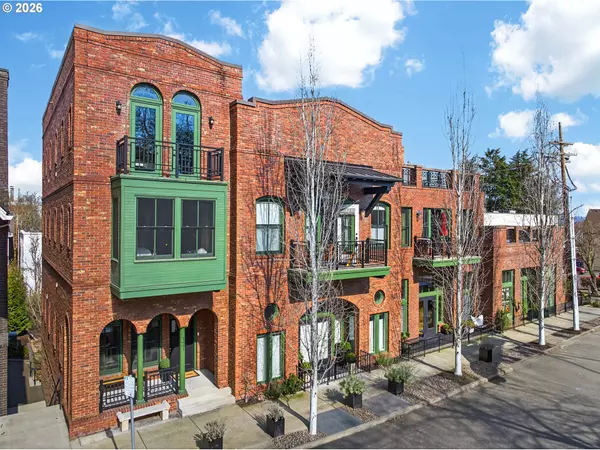 Portland, OR 97239,121 SW GIBBS ST