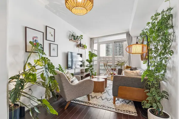 38 Dan Leckie WAY #1605, Toronto C01, ON M5V 2V6