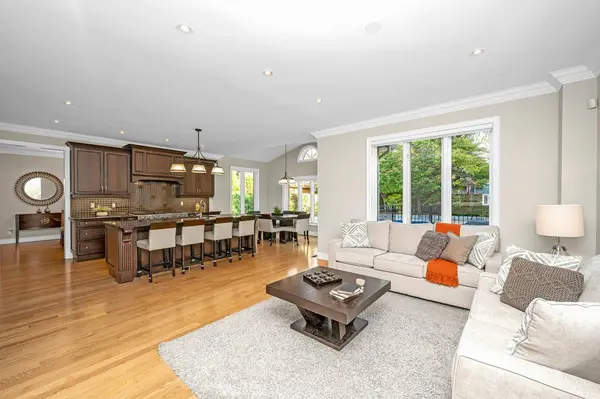 2373 Gamble RD, Oakville, ON L6H 7V6