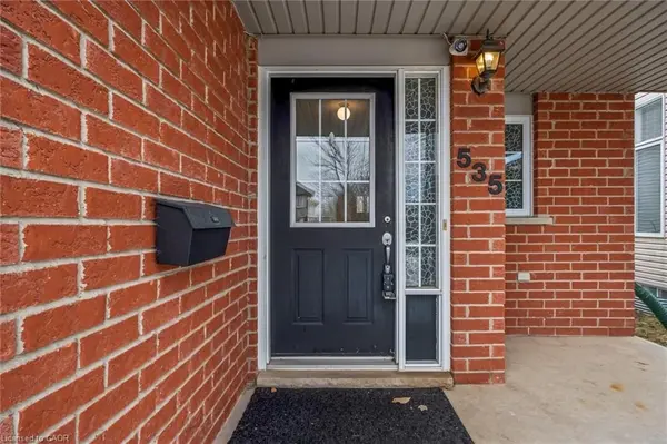 535 Blue Beech BLVD, Waterloo, ON N2V 2T4