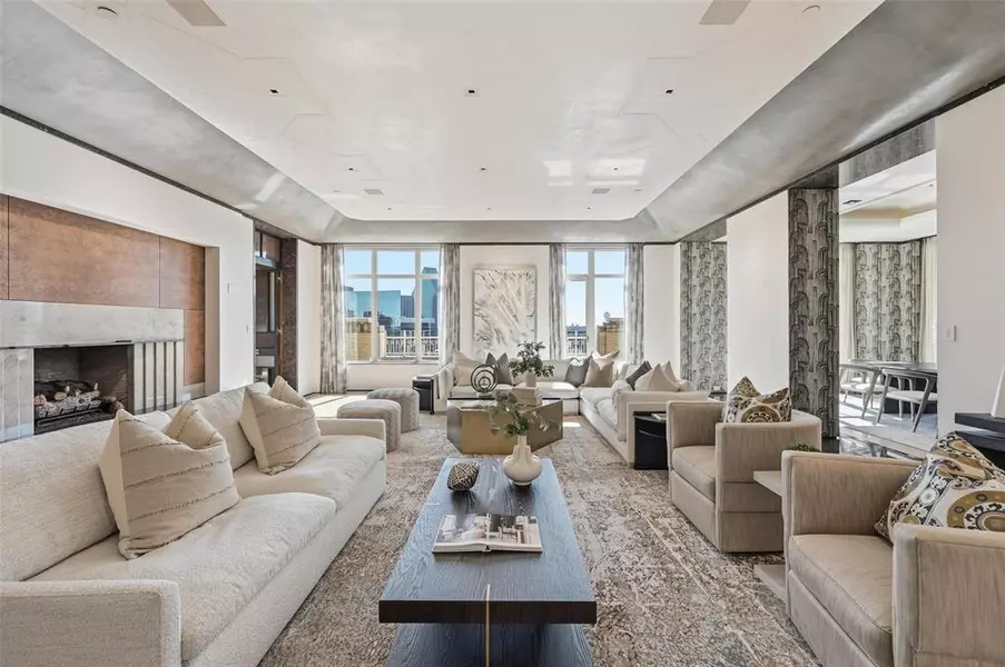 2555 N Pearl Street #2200, Dallas, TX 75201