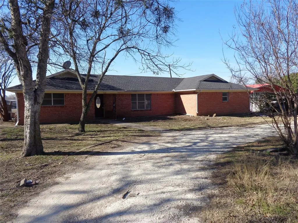 612 S Files Street, Itasca, TX 76055