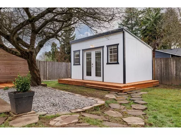 Portland, OR 97203,9324 N BURR AVE