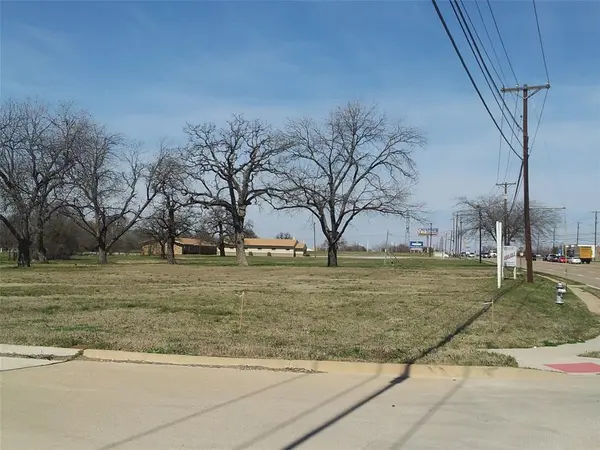 7360 S Cooper Street, Arlington, TX 76001