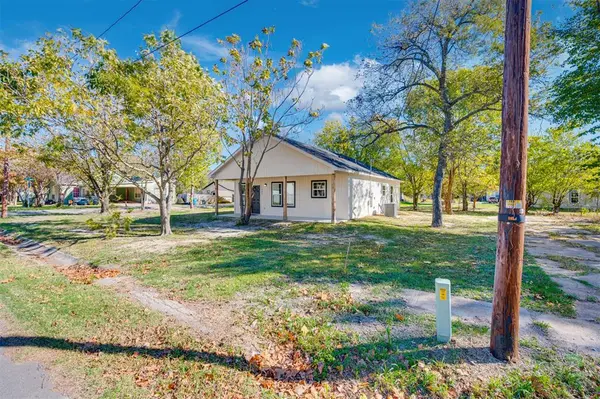 501 1st Street, Cooper, TX 75432
