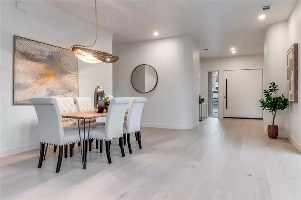 Dallas, TX 75220,3821 Beechwood Lane