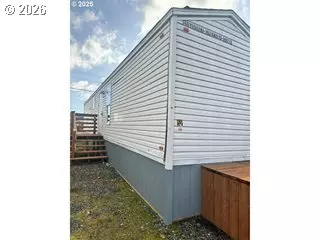 Cottage Grove, OR 97424,77940 HIGHWAY 99 #19