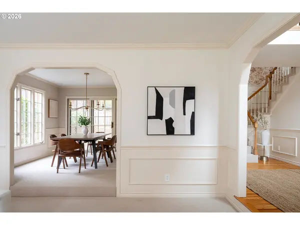 4077 BUCK BRUSH LN, Lake Oswego, OR 97035