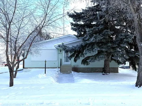 4913 48 AVE, Forestburg, AB T0B 1N0