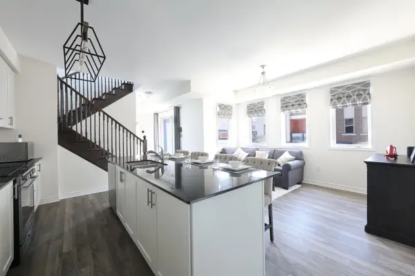 1148 Dragonfly AVE #503, Pickering, ON L1X 0H5