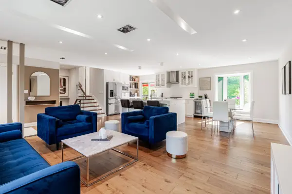 14639 Leslie ST, Aurora, ON L4G 7C6