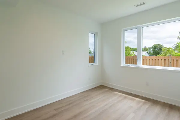 19 West ST N #7, Kawartha Lakes, ON K0M 1N0