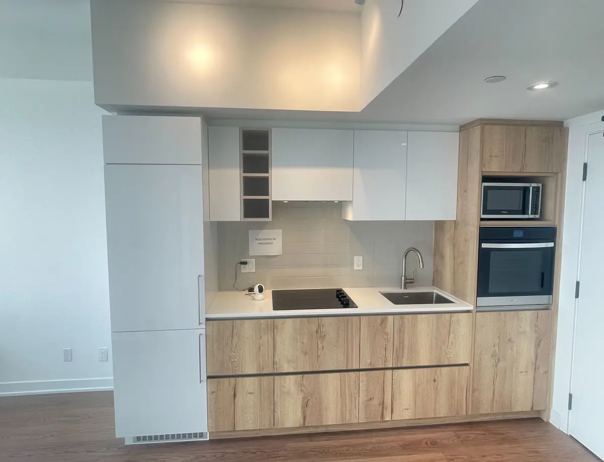 319 Jarvis ST #1011, Toronto C08, ON M5B 0C8