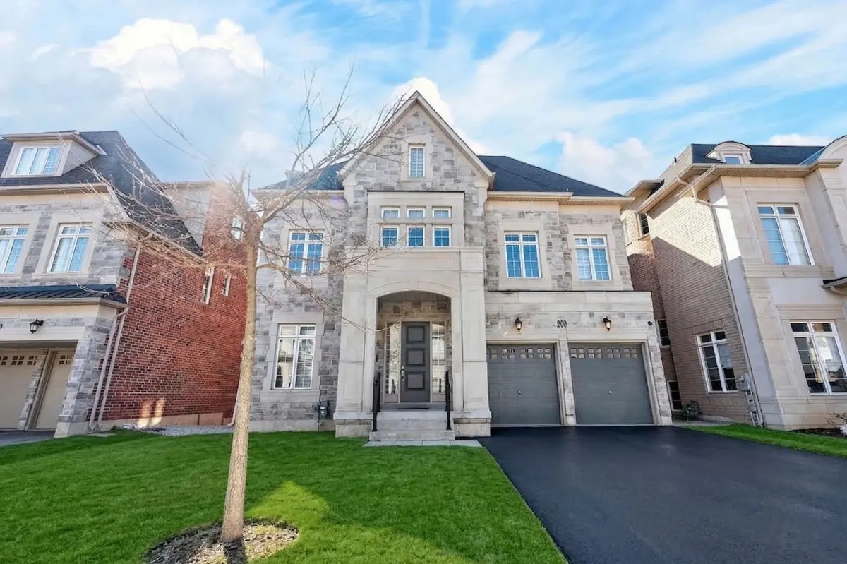 200 Farrell RD, Vaughan, ON L6A 4W6