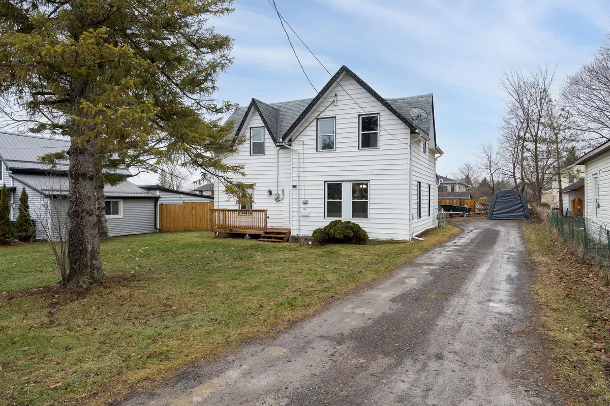 71 Brant ST, Deseronto, ON K0K 1X0