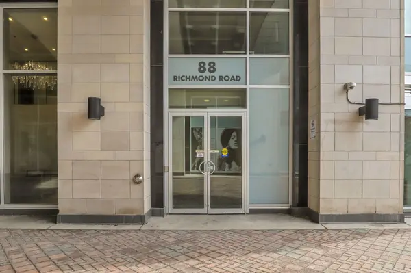 88 Richmond RD #413, Westboro - Hampton Park, ON K1Z 0B1