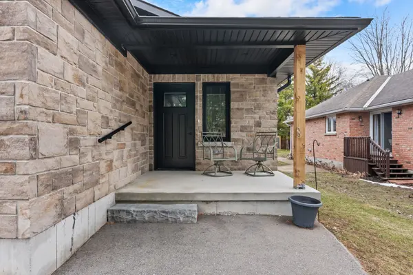 156 Sills ST, Huron East, ON N0K 1W0