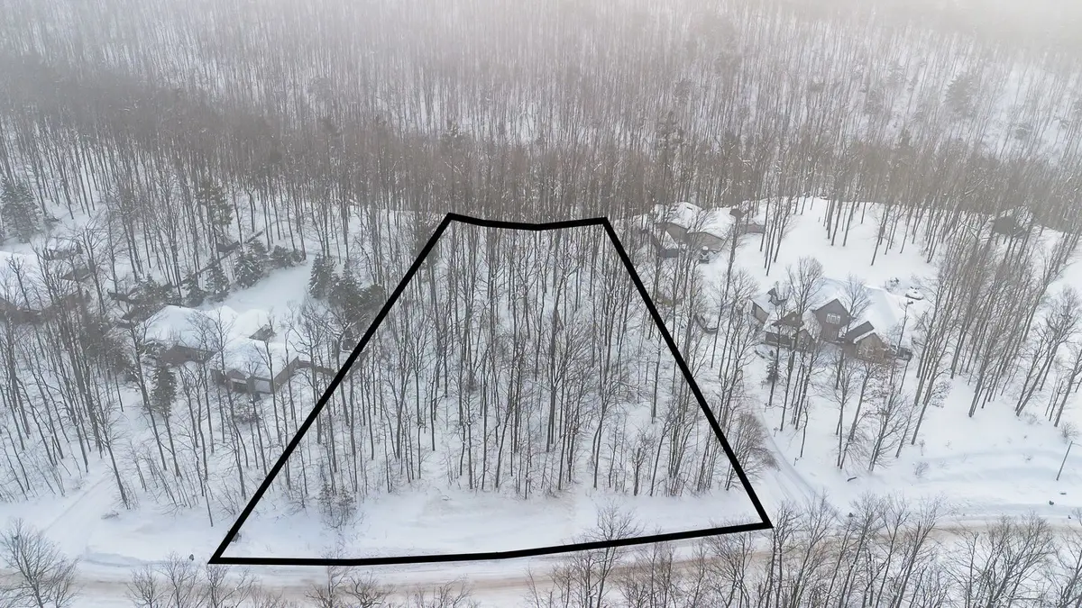 17 Maple Ridge RD, Oro-medonte, ON L0L 2L0