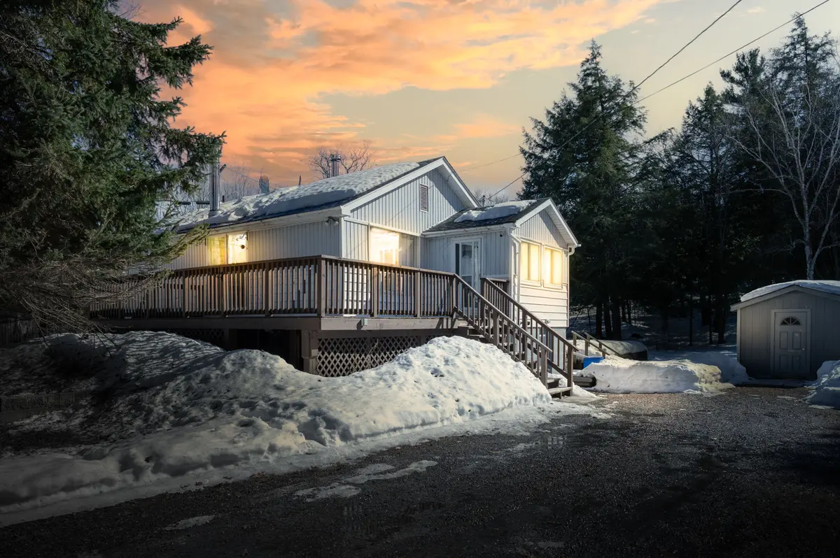 2 Deep Bay DR, Carling, ON P0G 1G0