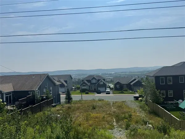 10 Pembury Close, Mount Pearl, NL A1N 0C5