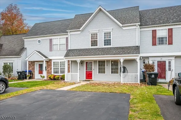 28 Cosgrove Ct, East Brunswick Twp., NJ 08816