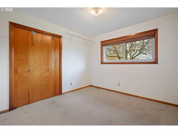 Washougal, WA 98671,235 9TH ST