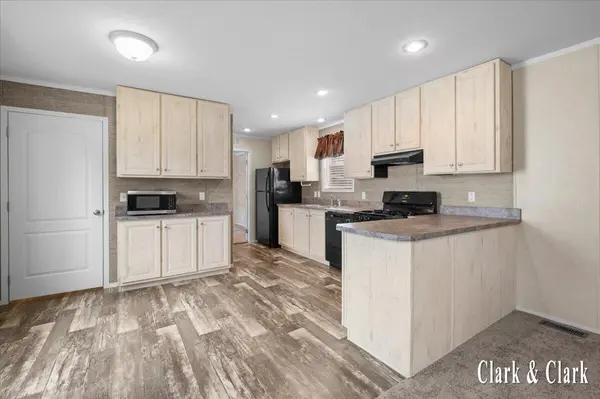 6900 Knottypine ST NE, Plainfield Twp, MI 49341