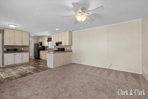 6900 Knottypine ST NE, Plainfield Twp, MI 49341