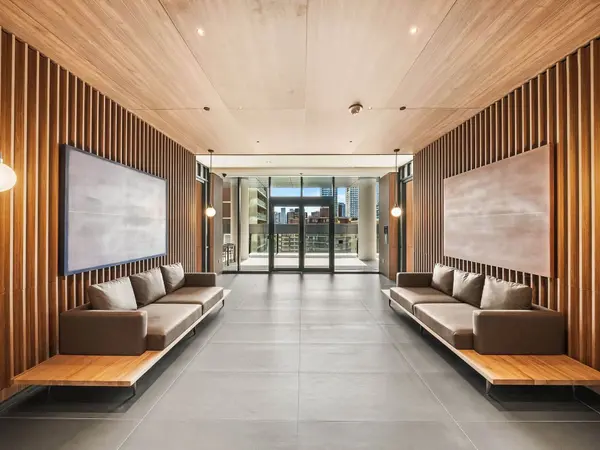 55 Charles ST E #4002, Toronto C08, ON M4Y 0J1