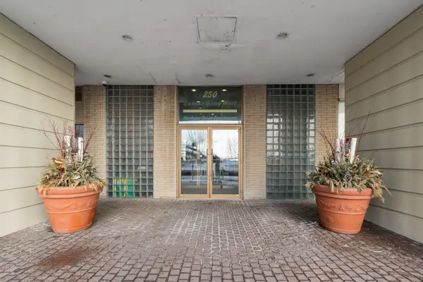 250 Queens Quay W #1307, Toronto C01, ON M5J 2N2