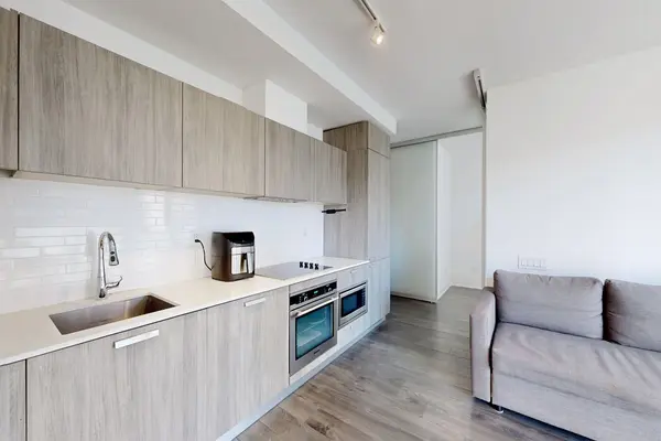 50 Charles ST E #1112, Toronto C08, ON M4Y 0C3