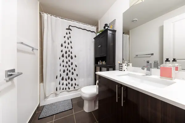 7167 Yonge ST #1402, Markham, ON L3T 0E1