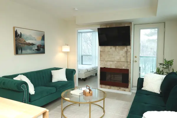 2565 Erin Centre BLVD #503, Mississauga, ON L5M 6Z8