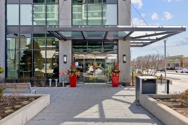 3975 Grand Park DR #3301, Mississauga, ON L5B 4M6