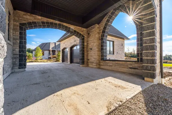 17 Edgewild DR, Caledon, ON L7E 4H7