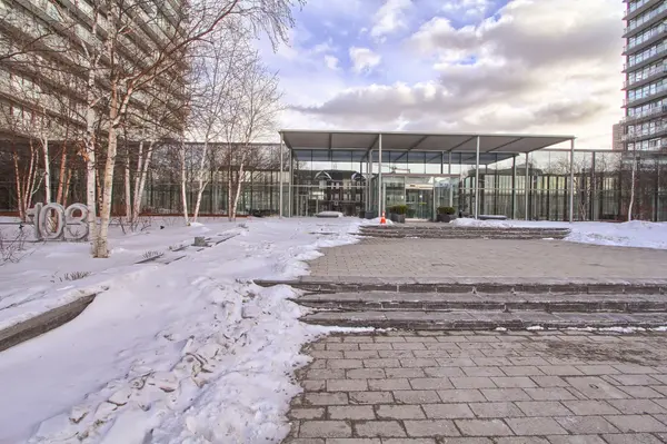 103 The Queensway N/A #1511, Toronto W01, ON M6S 5B4