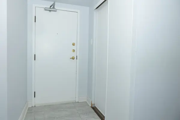 3845 Lake Shore BLVD W ##406, Toronto W06, ON M8W 4Y3