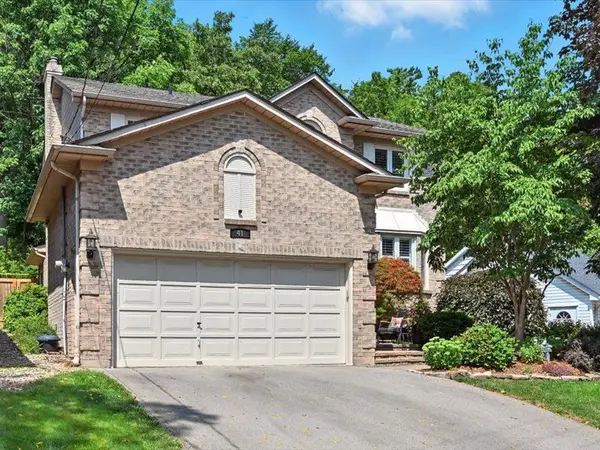 41 Watsons LN, Hamilton, ON L9H 1T4