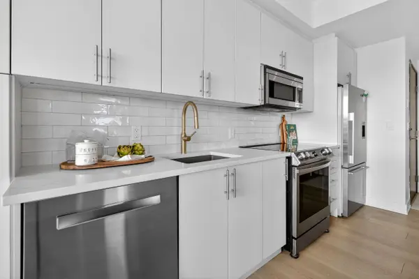 1035 Bank ST #307, Glebe - Ottawa East And Area, ON K1S 3W9