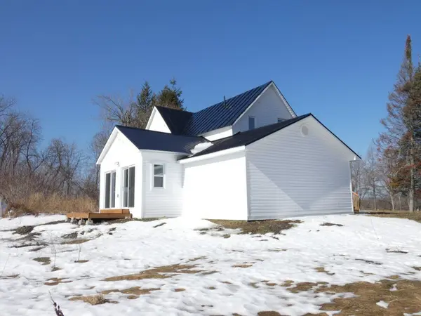 18400 Kenyon Conc Rd 5 RD, North Glengarry, ON K0C 1T0