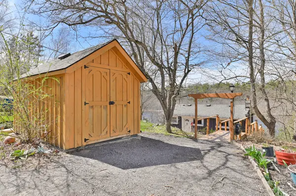 177 Camp LN, Tweed, ON K0K 3J0