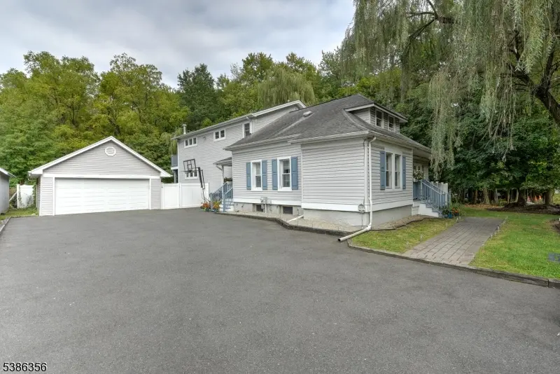 481 Terrill Rd, Fanwood Boro, NJ 07023