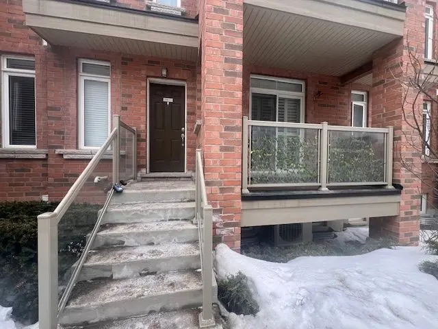 1715 Adirondack Chase #111, Pickering, ON L1X 0E5