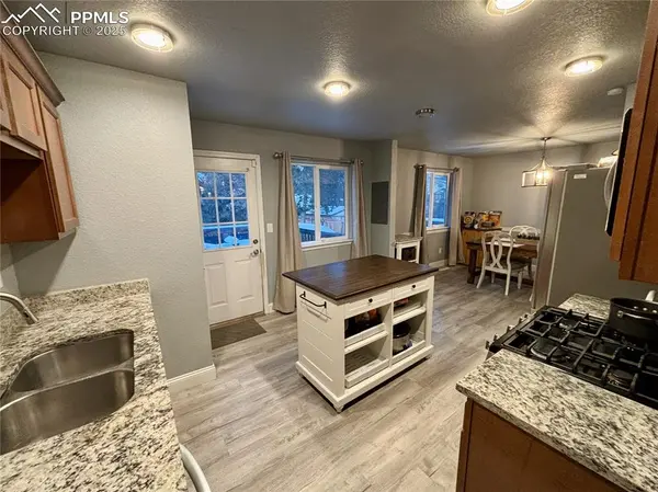 3631 Haven CIR, Colorado Springs, CO 80917