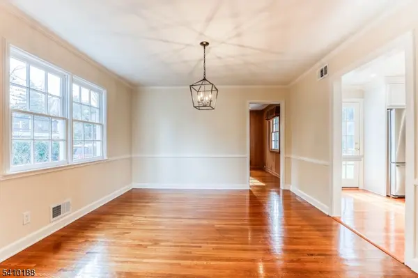 11 Wordsworth Rd, Millburn Twp., NJ 07078