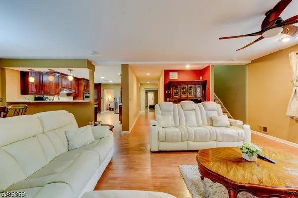 481 Terrill Rd, Fanwood Boro, NJ 07023