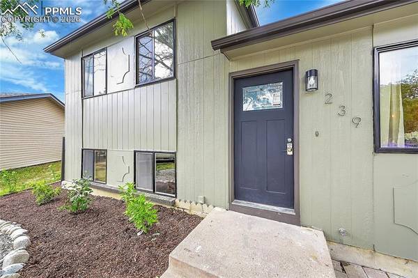 239 Tanna CT, Colorado Springs, CO 80916