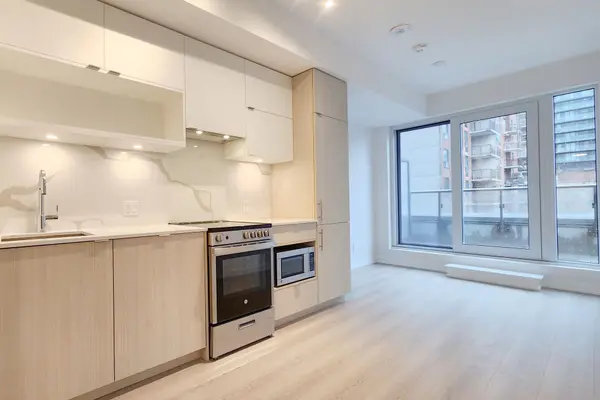 100 Queen ST E #602, Toronto C08, ON M5C 0B5