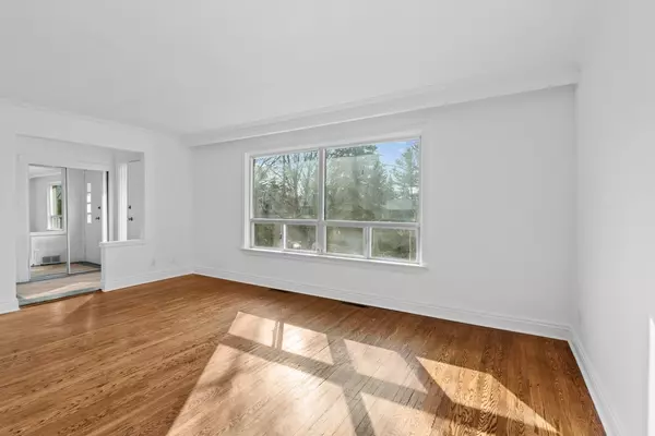 Toronto C07, ON M2R 1A2,202 Park Home AVE