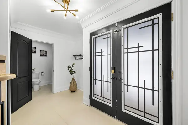 1 Bridgid DR, Whitby, ON L1P 1T7